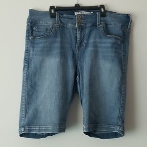 Torrid bermuda shorts 18